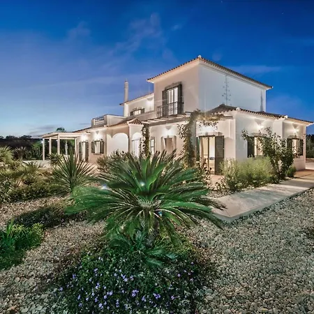 Caracol With Heated Pool & Mini-golf *